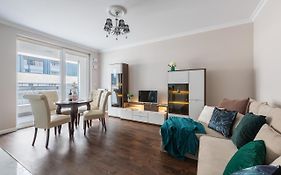 Kolska Serviced Apartments